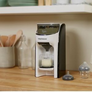 Brand new baby brezza formula dispenser